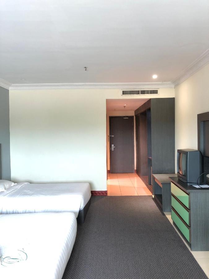 Purnama Hotel Limbang Esterno foto