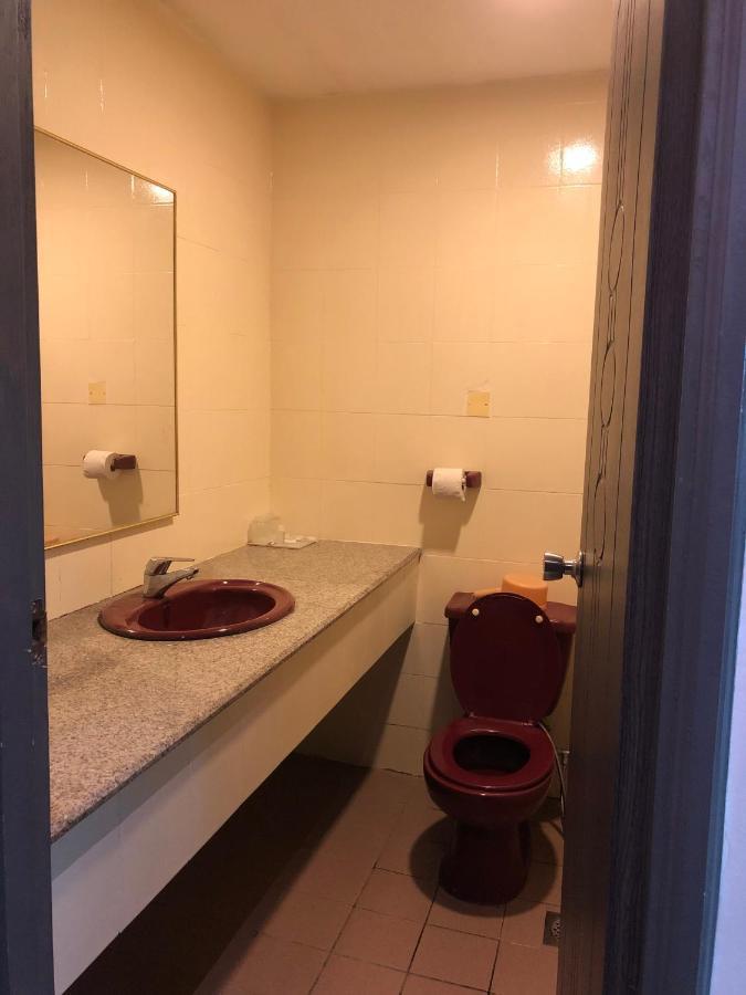 Purnama Hotel Limbang Esterno foto